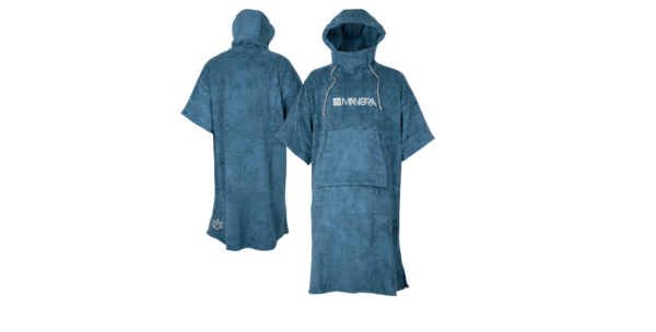 Manera Winter Poncho